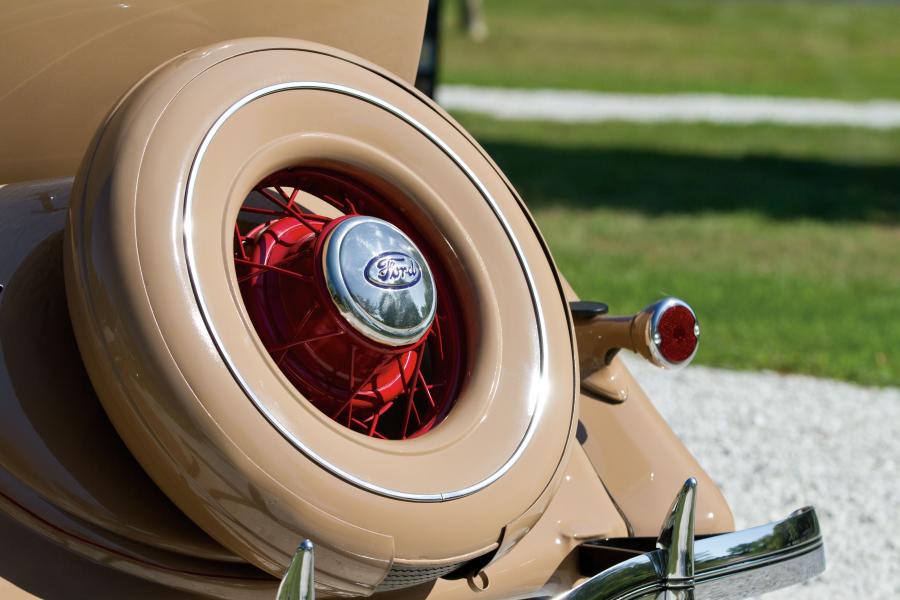  Ford DeLuxe 3-Window Coupe 1935 года  (фото 9 из 50)
